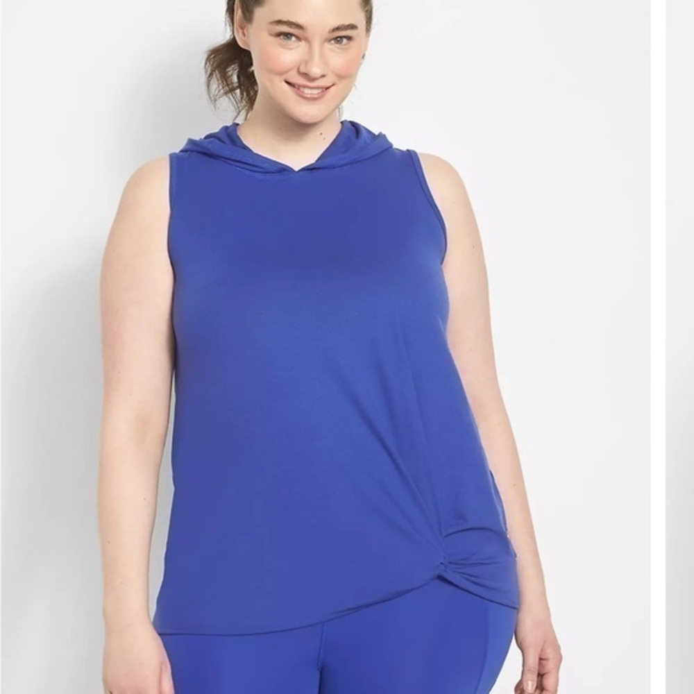 LIVI Plus Size Soft Sleeveless Twist-front Hoodie Size 22